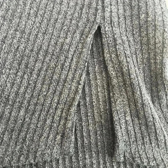 ❤️2/$30❤️[M]Smash+Tess  Ribbed Button Tank Top Side Slits - Picture 5 of 6